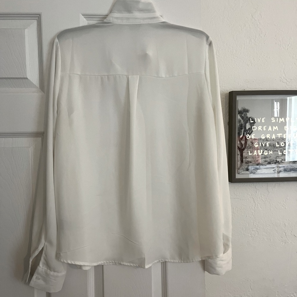 White Longsleeve Button Up Blouse